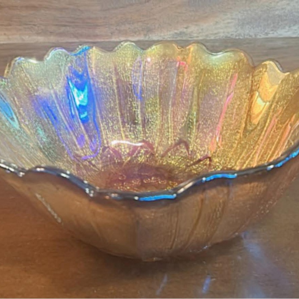 1960s Indiana Glass iridescent bowl, beautiful
